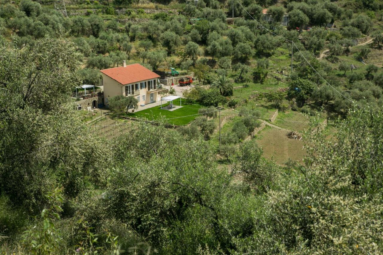 Agriturismo Oltrealmare Civezza Extérieur photo